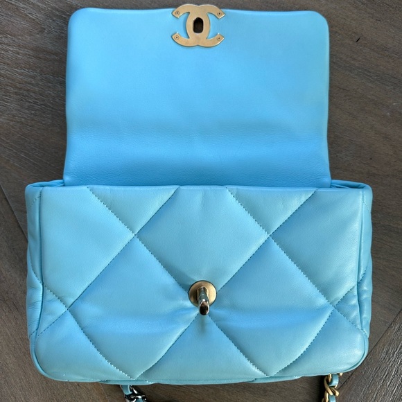 Chanel lambskin quilted medium 19 - Picture 5 of 10